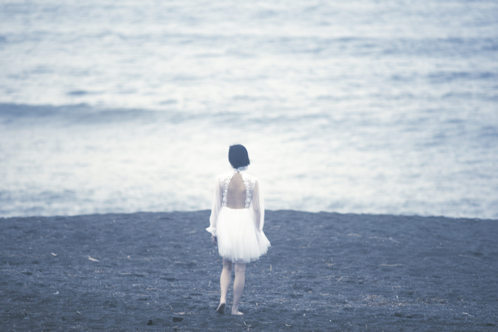 花岡春菜さんのオンライン写真展「無垢の報復」