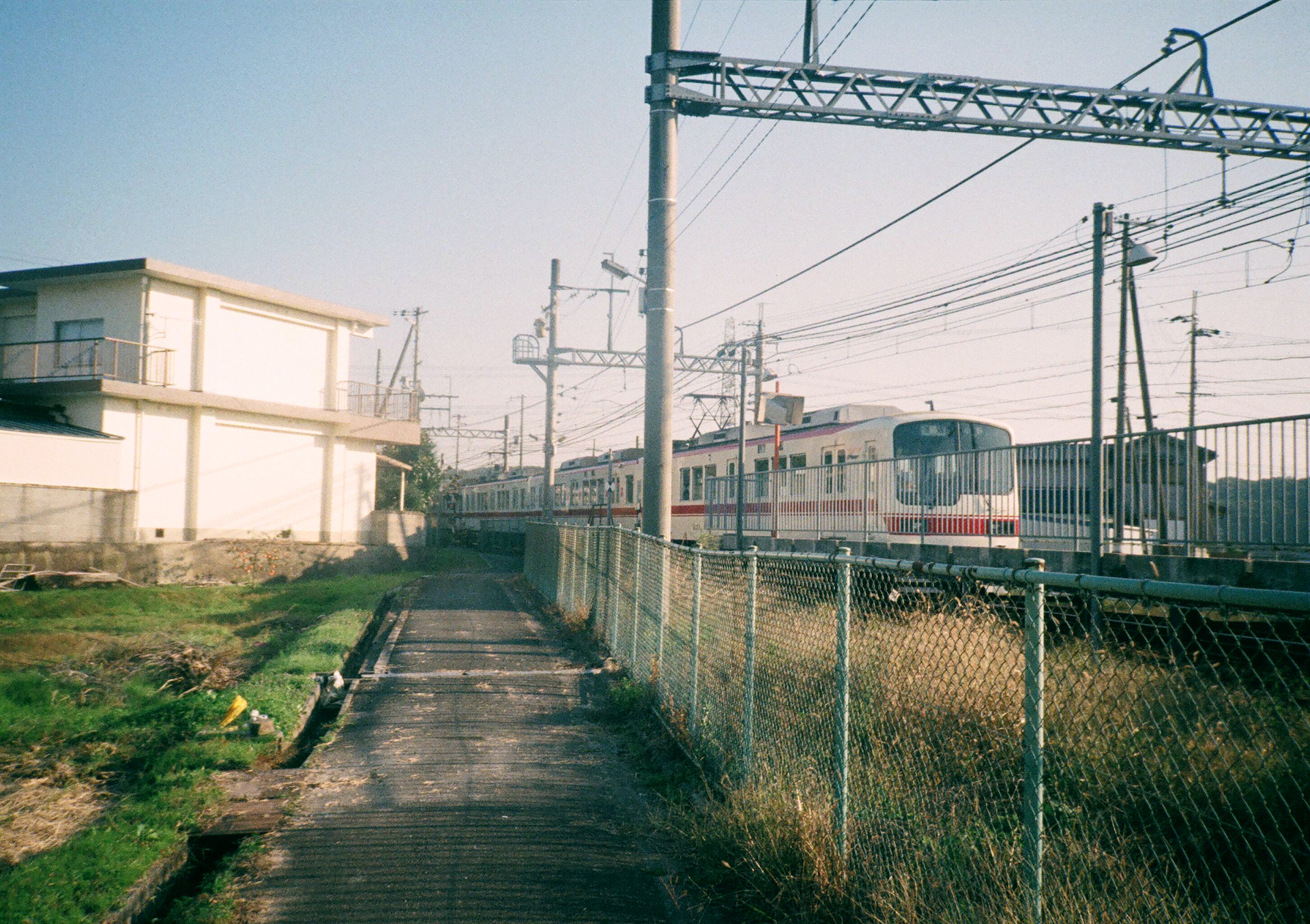 Konica RECORDERで撮る電車と沿道
